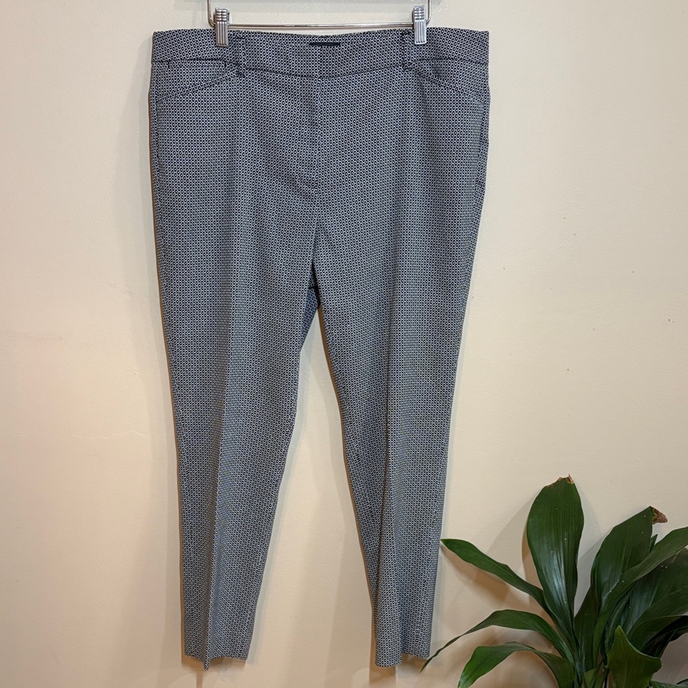 White House Black Market Slim Geo-Print Ankle Pants - Black/White, 14